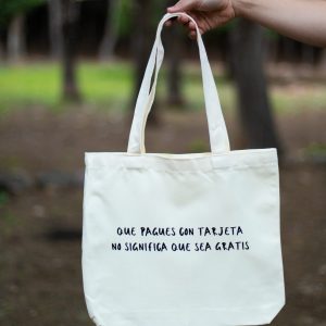 Que pagues con tarjeta no significa que sea gratis