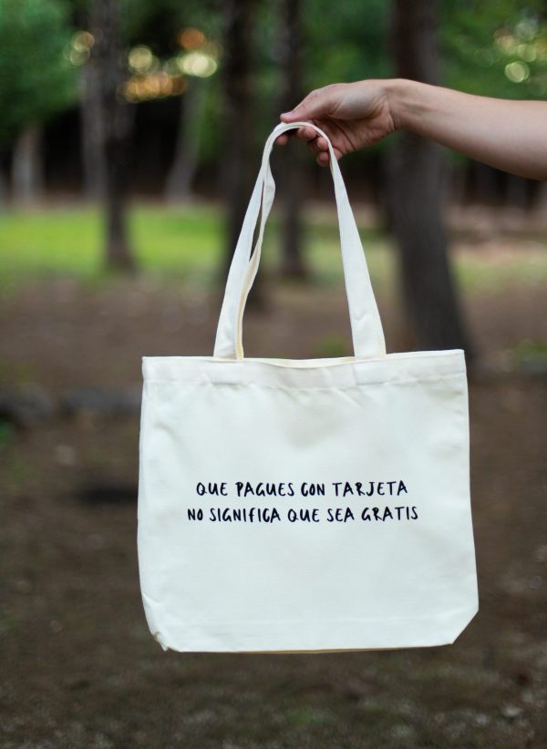 Que pagues con tarjeta no significa que sea gratis